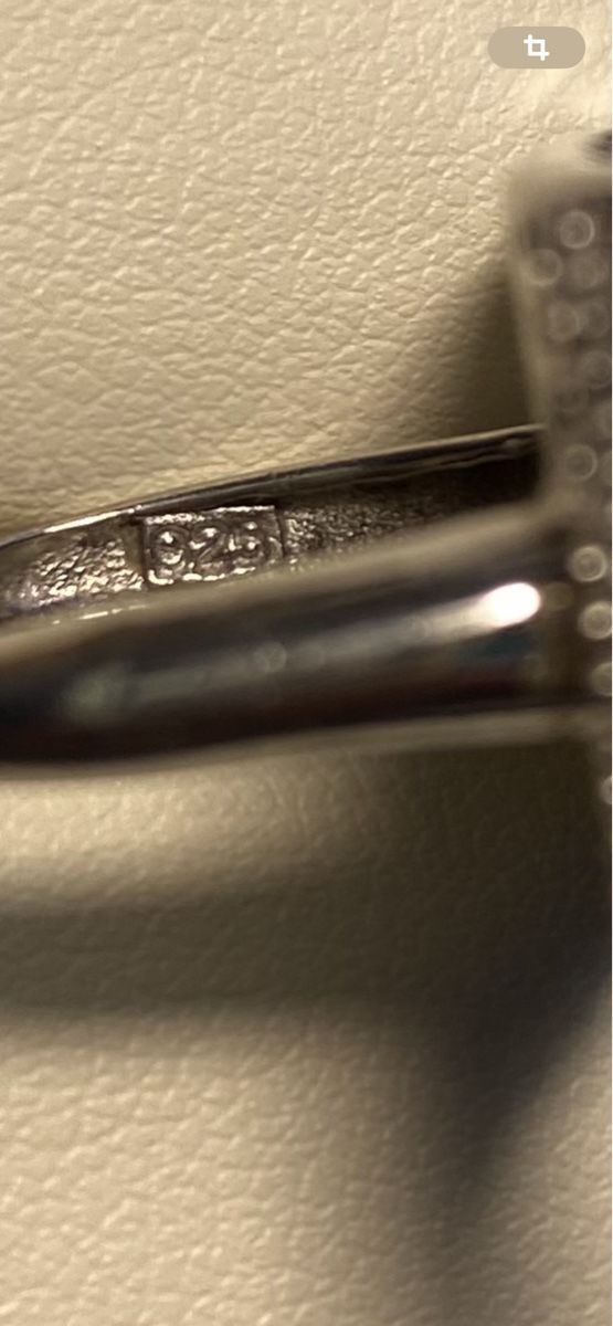 Anelli: Silberner Ring mit grünen und silbernen Steinen – Nuovo (secondo la descrizione) da Rorschach venduto da lvi_p29s 9