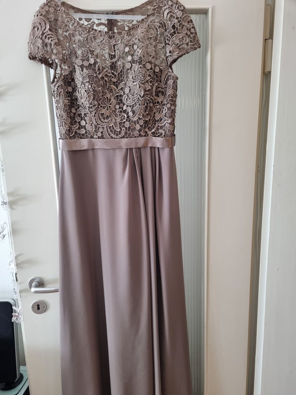 Kleider: Festkleid,Hochzeit,Ball,Grösse 38 – Gebraucht aus Glattbrugg von astroblau