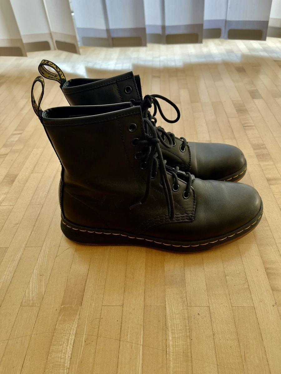 Dr. Martens Scarpe da uomo: Dr. Martens Newton Boots, Gr.38 – Nuovo (secondo la descrizione) da Buchs AG venduto da bella_nic1 1