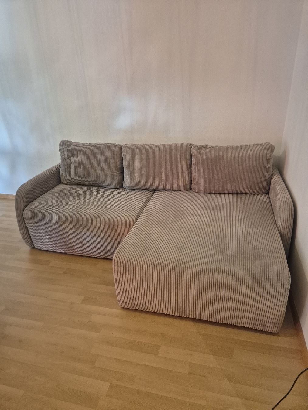 Sofas: ECKSOFA Cord Beige – Gebraucht aus Füllinsdorf von S.Cipolla