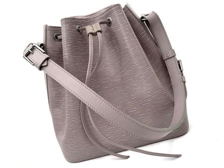 Louis Vuitton Noe Petit Epi in Pepper Grau Top