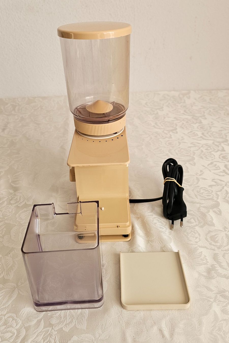 Braun Macchine per caffè & Macchine per espresso: ***Braun*** Elektro Kaffeemühle – Usato da Bronschhofen venduto da Xena37 2