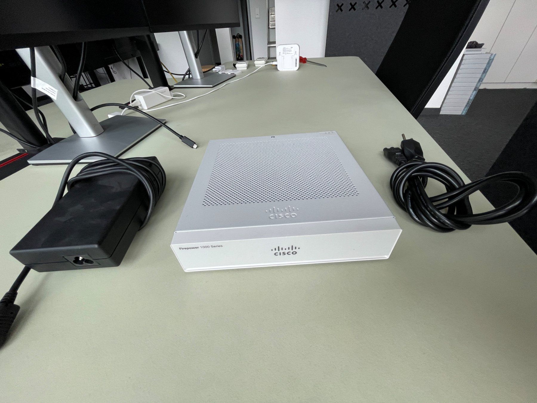 Cisco Firewall: 1 Stück Cisco Firepower Firewall FTD 1010 – Usato da Bremgarten b. Bern venduto da laengu 1