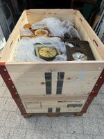 Grosses Lot mit Pendulen, Wanduhren, Pendeluhren  Viele Uhre