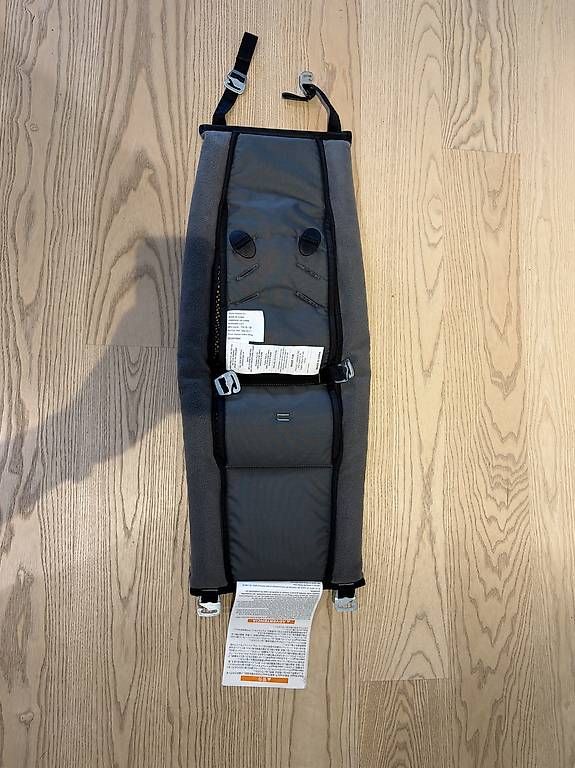Anhänger: Thule Infant Sling – Gebraucht aus Bern von reidhaar 1