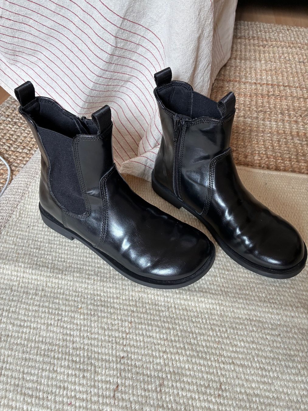 Zara Scarpe per ragazze: Stiefeletten – Nuovo (secondo la descrizione) da Bern venduto da wisemagpie 1