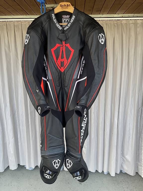 Completi, tute sportive e funzionali: Motorradkombi Arlen Ness 56 – Usato da Herisau venduto da Mostiboy