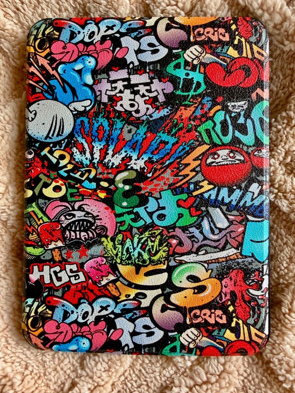 Cover & Protezioni schermo: ***Graffiti-Schutzhülle für Kindle e-Reader*** – Nuovo e nell'imballaggio originale da Fehraltorf venduto da nfromherz