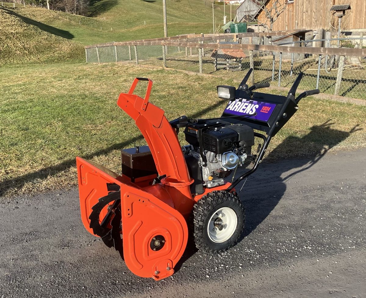 Tutte le macchine: Ariens Schneefräse – Usato da Gross venduto da FZR01