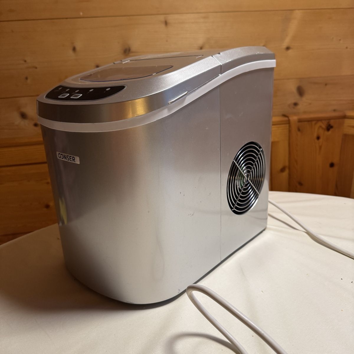 Gonser Elettrodomestici da cucina: Gonser Ice Cube Maker used condition – Usato da Saanen venduto da ewoutlio 1