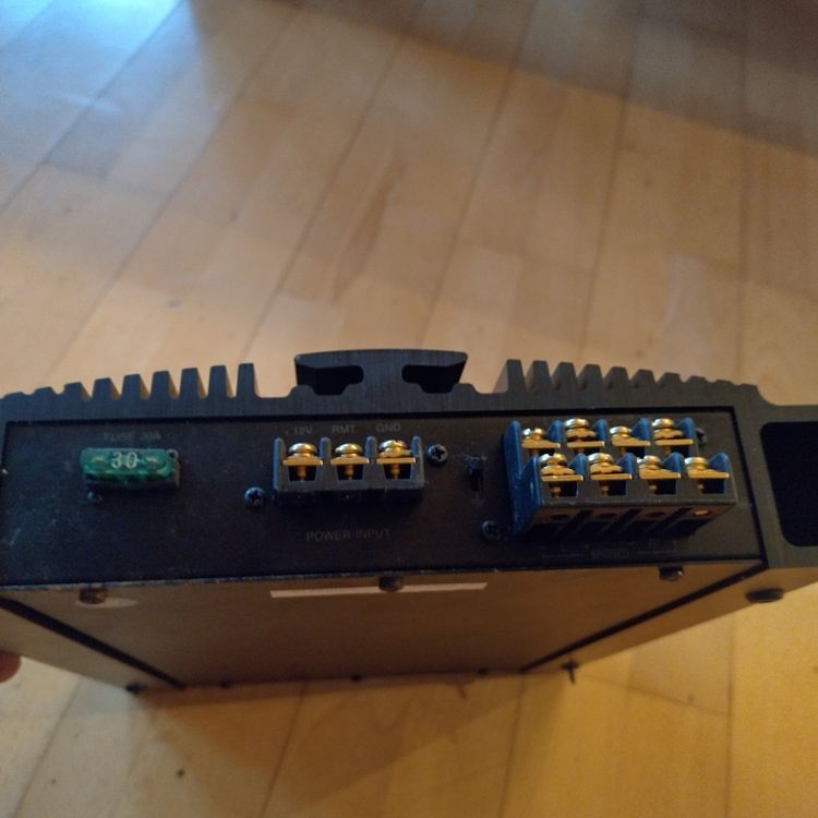 Verstärker von Intersonic Kaufen auf Ricardo