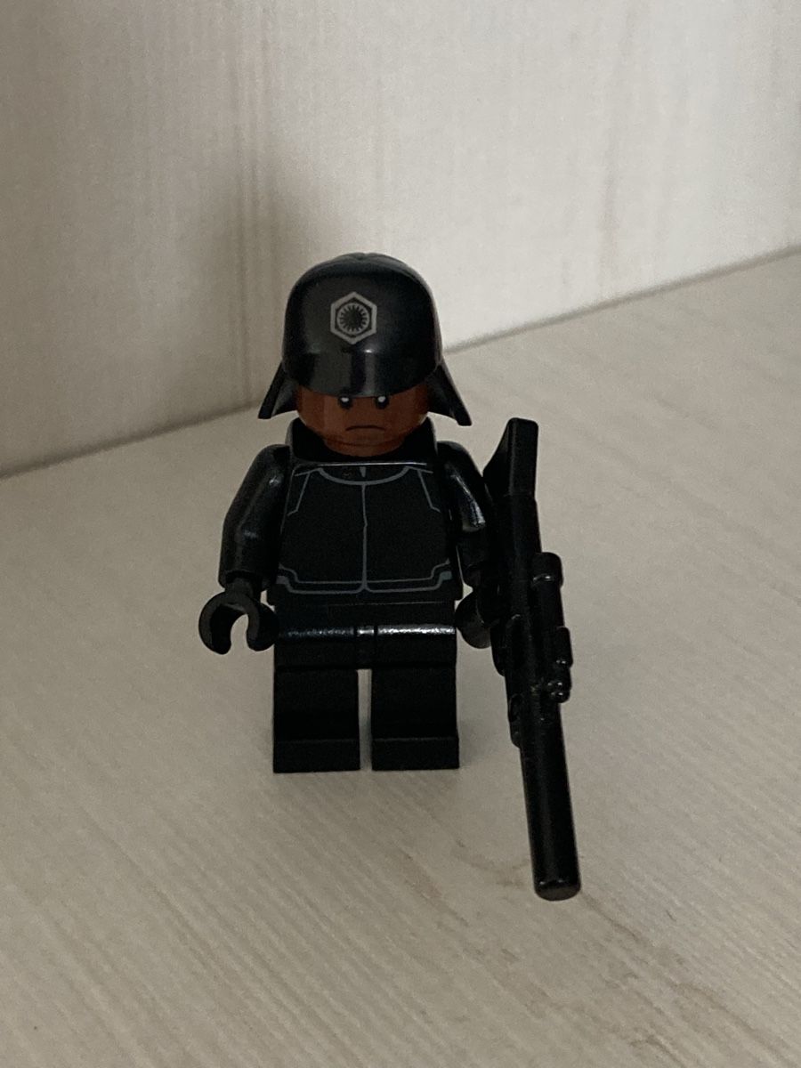 Lego Giocattoli: LEGO Star Wars First Order Crew Member – Usato da Schafisheim venduto da mic_79dx