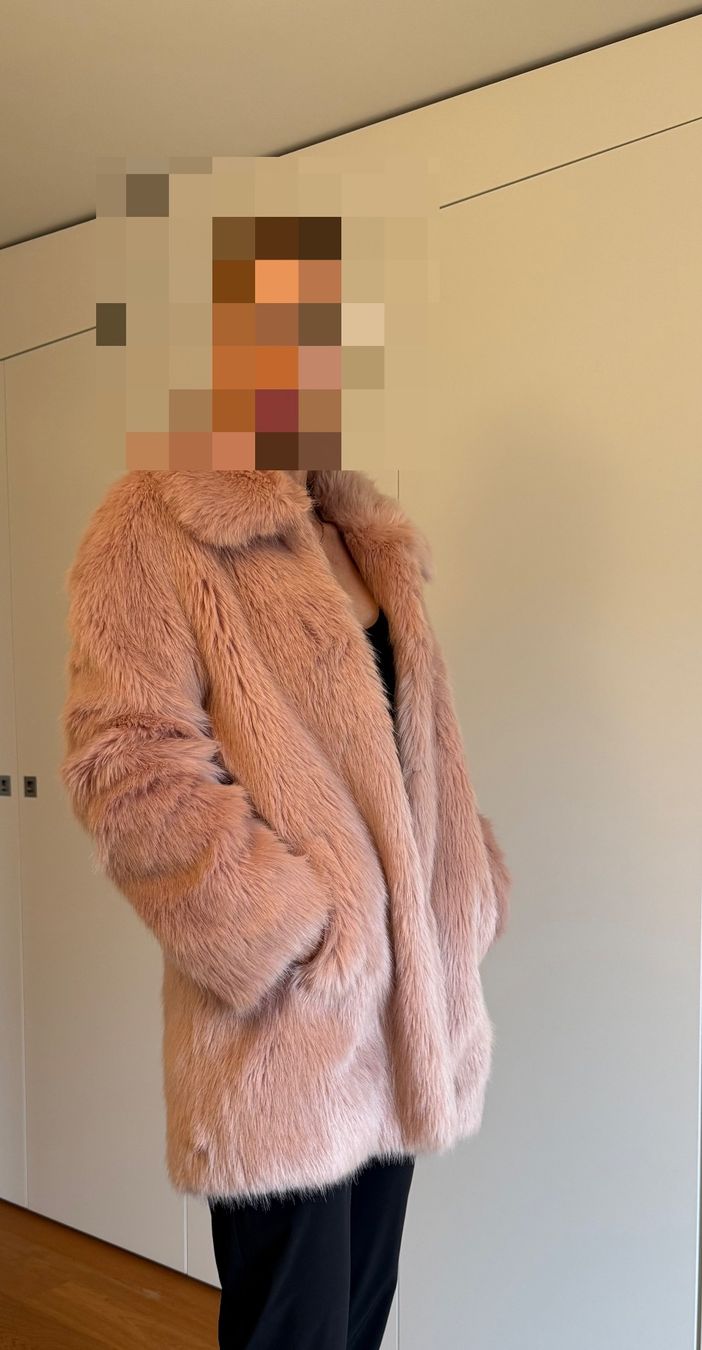 Marc Cain Giacche: Kunstfelljacke von Marccain – Usato da Oberwil-Lieli venduto da Laeber 1