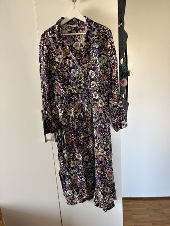 Blusenkleid