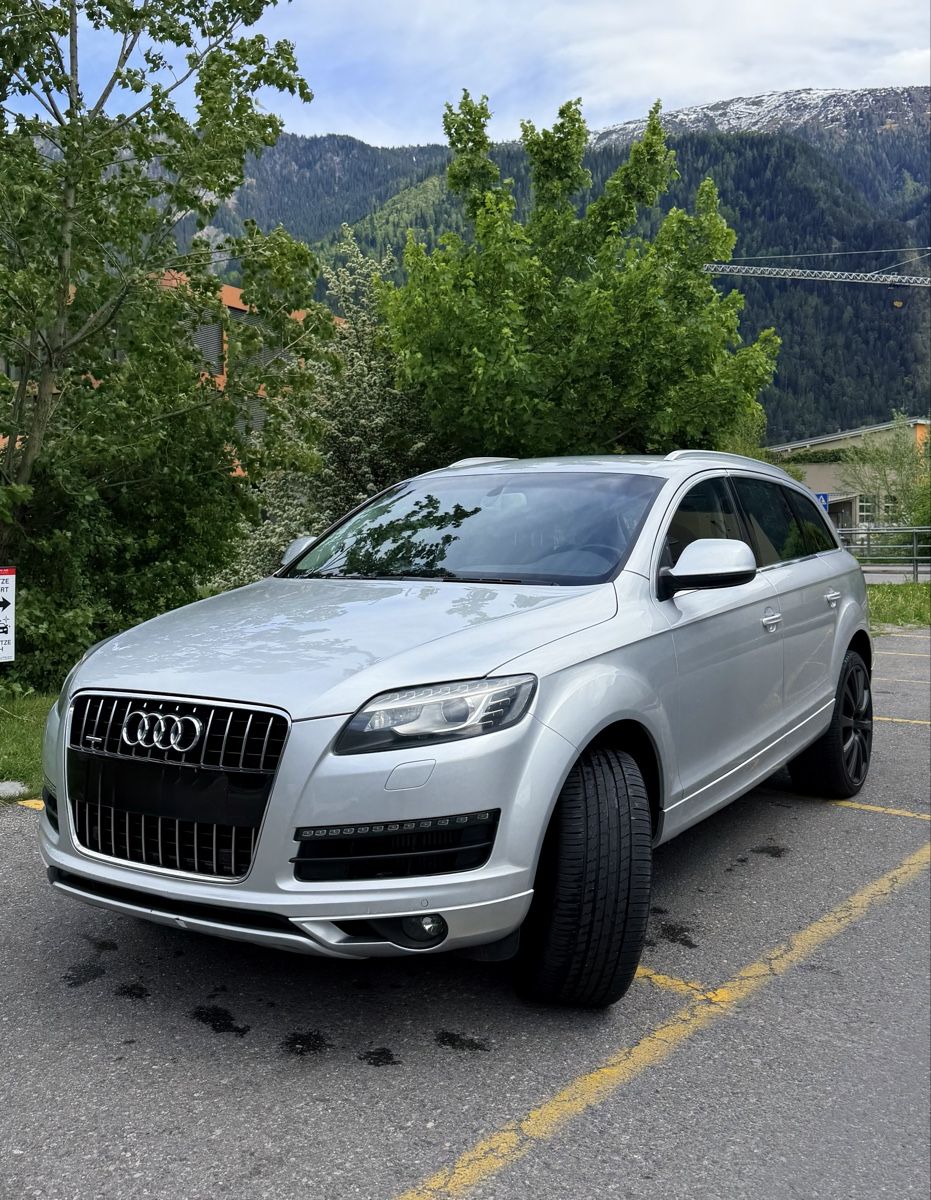 Audi Automobili: Audi Q7 3.0 TDI quattro / AdBlue – Usato da Domat/Ems venduto da pek_bwf2