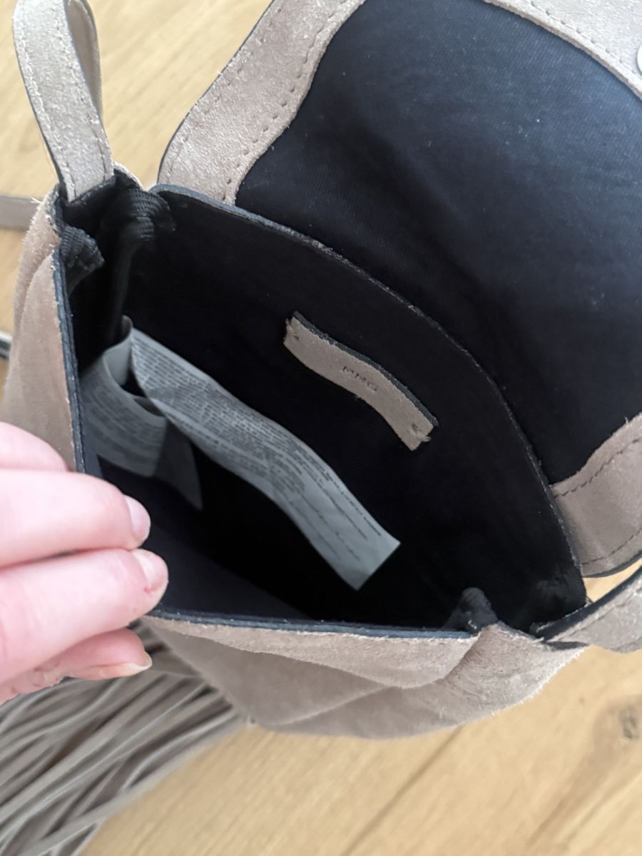 Borse da donna: Mango Wildleder Tasche Fransen Beutel Umhängetasche – Nuovo (secondo la descrizione) da Ebikon venduto da her_82yr 1