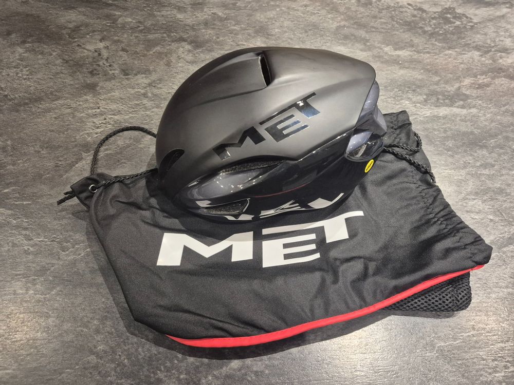 Casque Sportif Noir MET Casque Manta MIPS Sport Noir Taille M | Protection Cyclisme Avec Technologie Anti-Choc Casque Aéro Manta