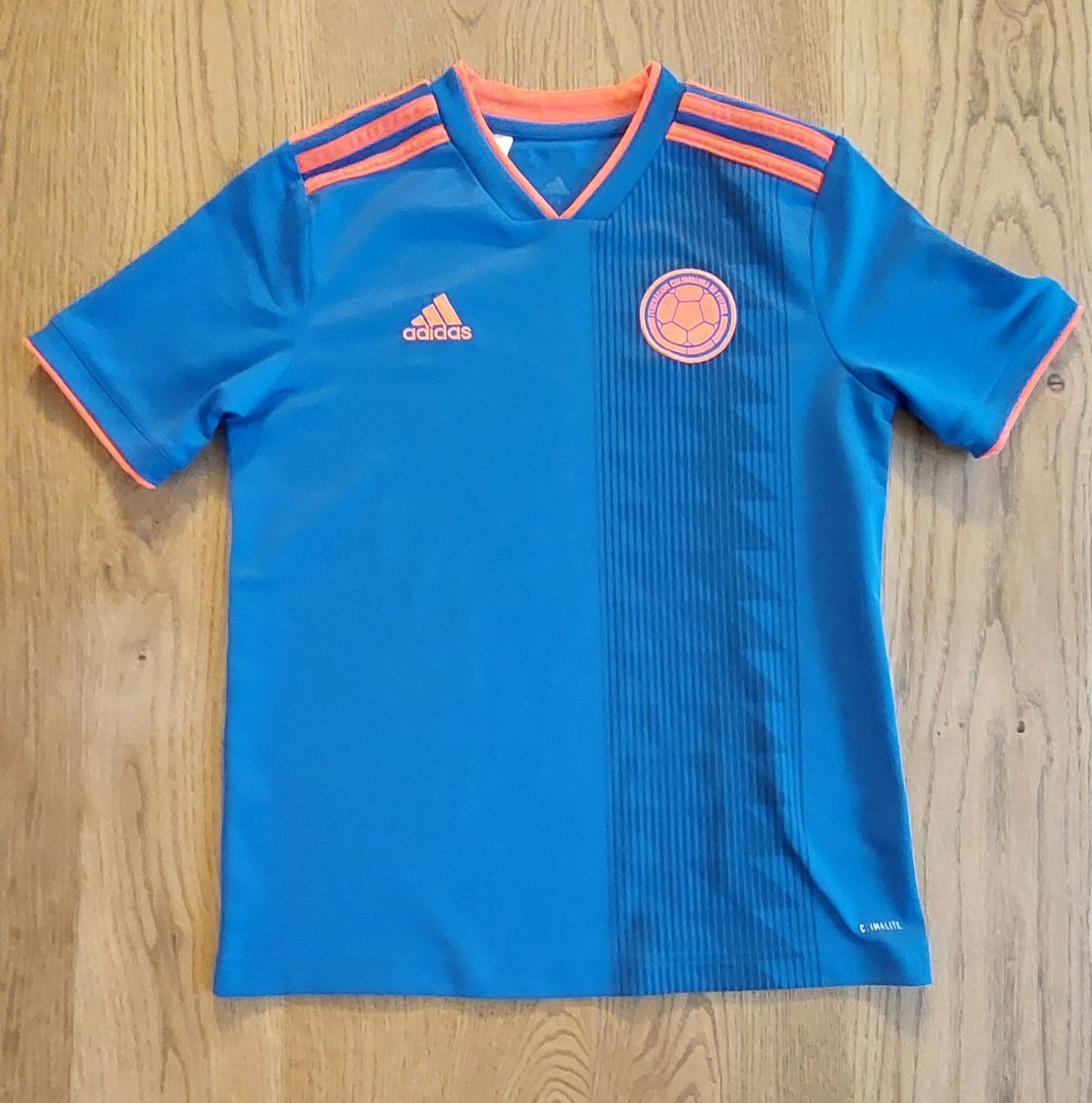 Adidas Scarpe, pantaloni & magliette da ginnastica: Colombia – Nuovo (secondo la descrizione) da Bern venduto da davidepi