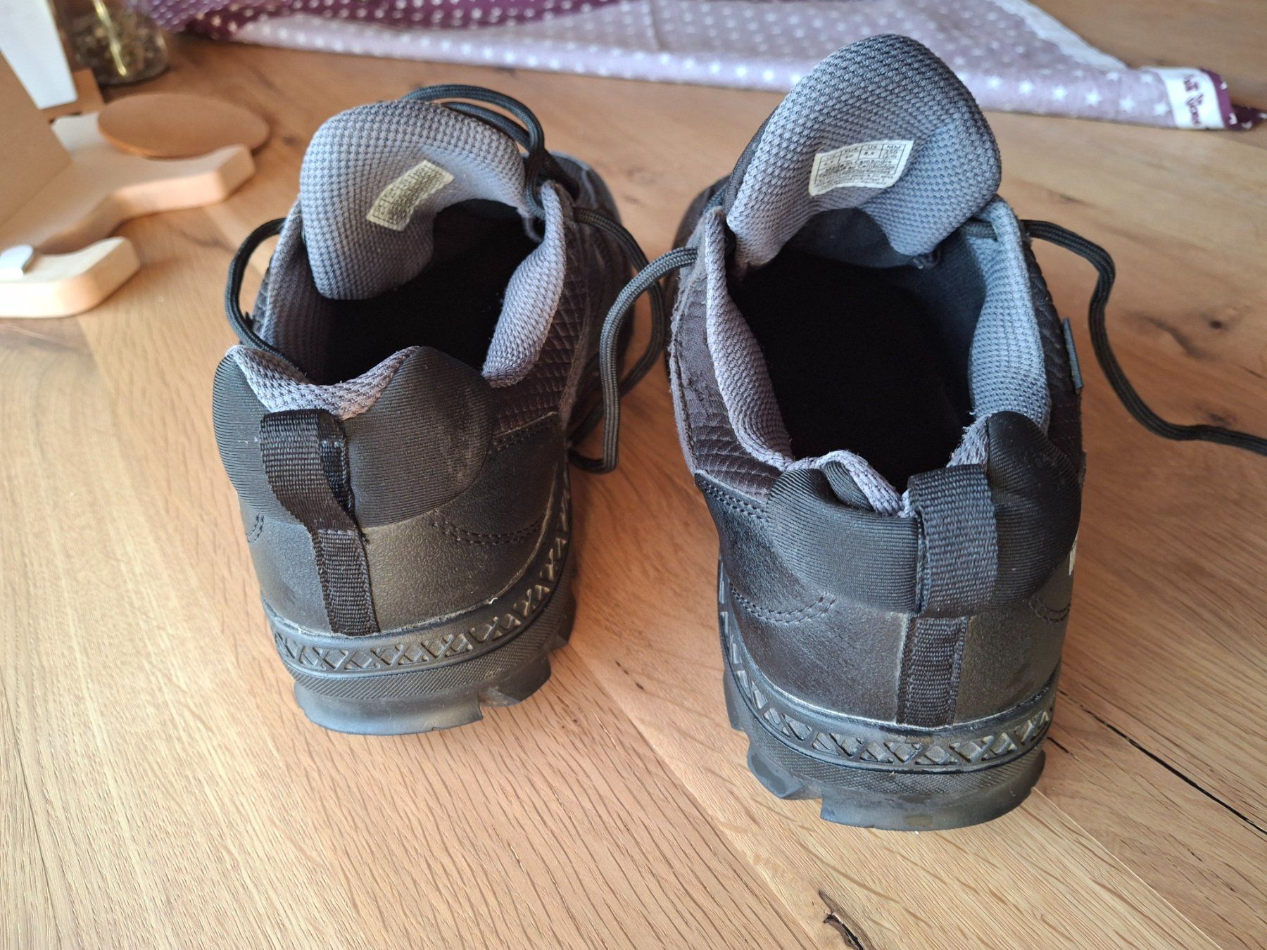 Jack Wolfskin Scarpe da donna: Jack Wolfskin Wanderschuhe Gr.40 – Usato da Sigriswil venduto da Aline_87 2