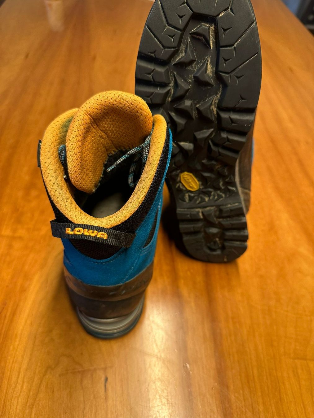 Herrenschuhe: Lowa Wanderschuhe Grösse 41.5 – Gebraucht aus Burgdorf von interstellar2 2