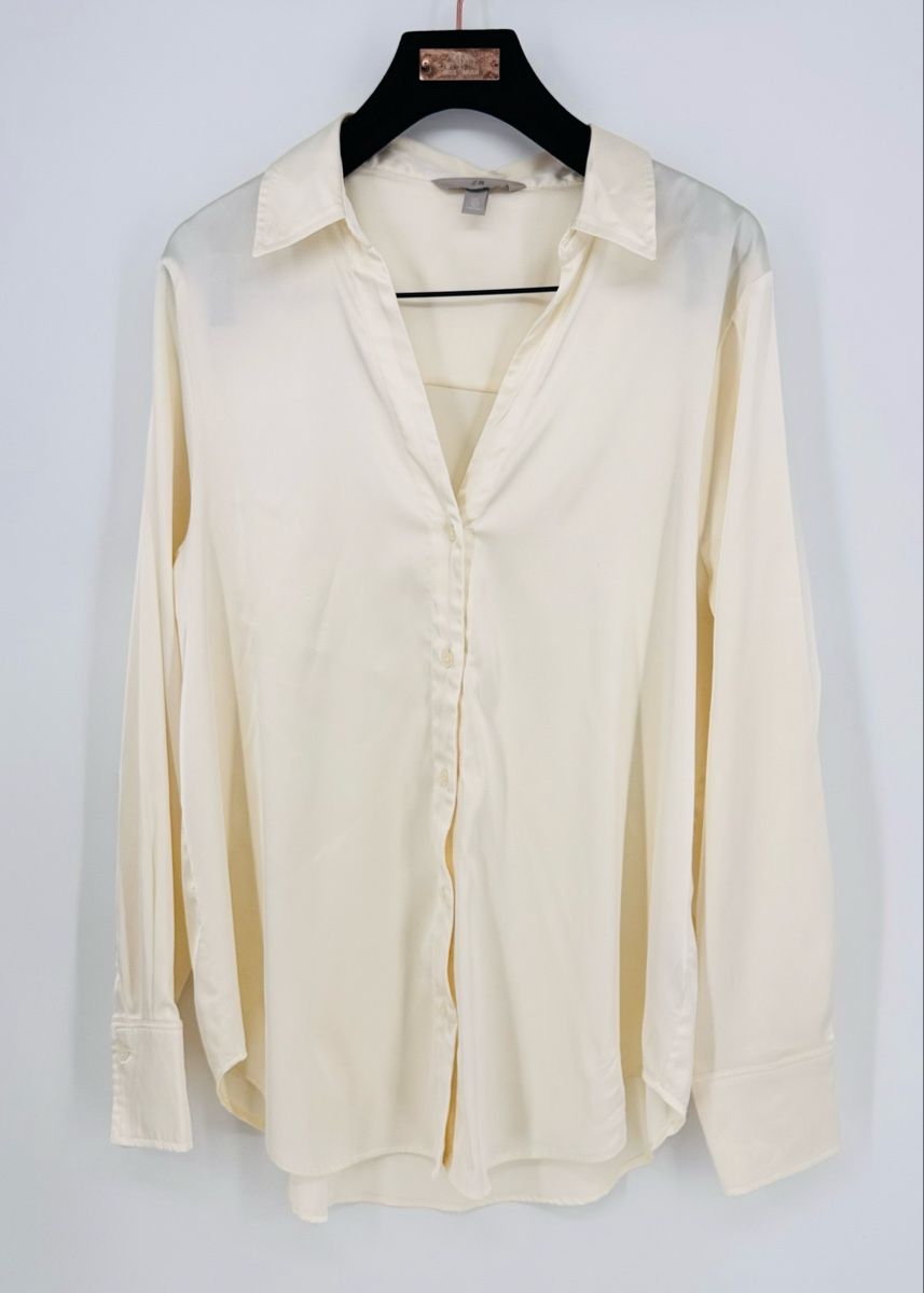 H&M Chemisiers: # WOMAN - Bluse Gr. L - H&M # – D'occasion à Bolligen par secondhand-with-love 2
