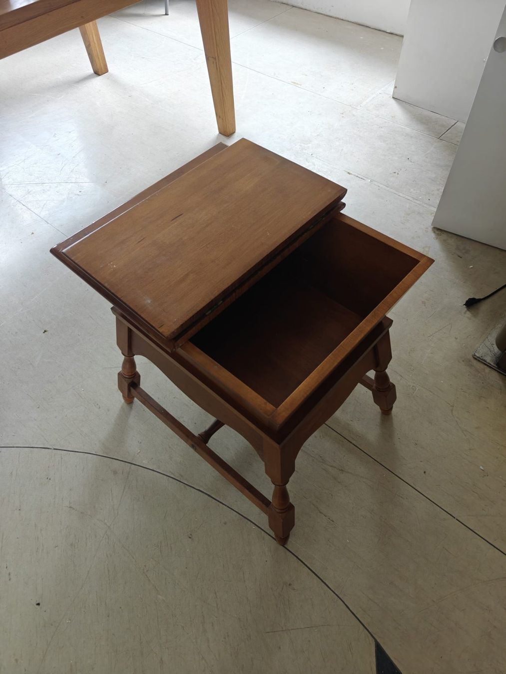 Tavoli: Table d'appoint vintage Style Pétrin / Dough Box – Usato da Le Sentier venduto da pig_7cyq 1