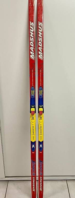 Skis: Sci da Skatin  – Gebraucht aus Gorduno von 10kordula