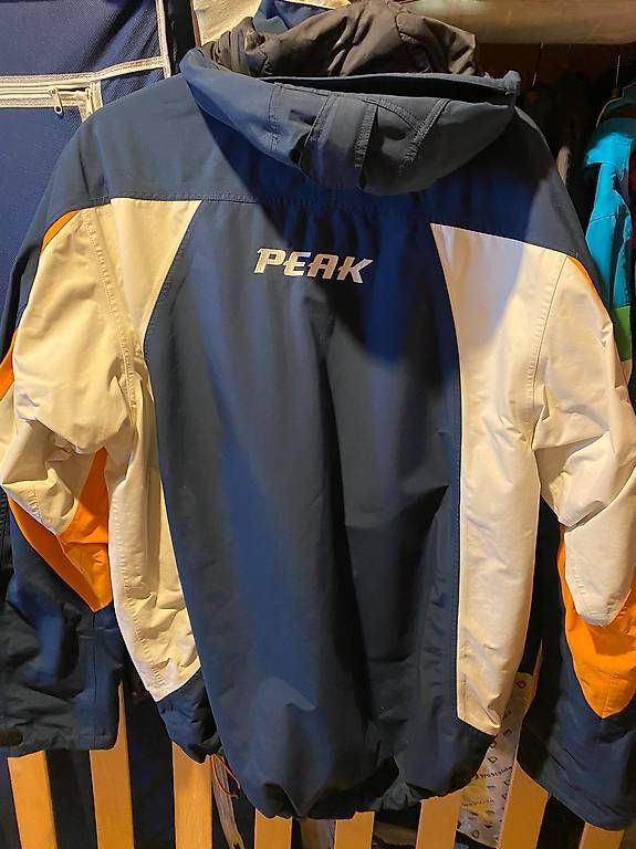 Jacken: Peak Jacke – Gebraucht aus Toffen von salvi81 1