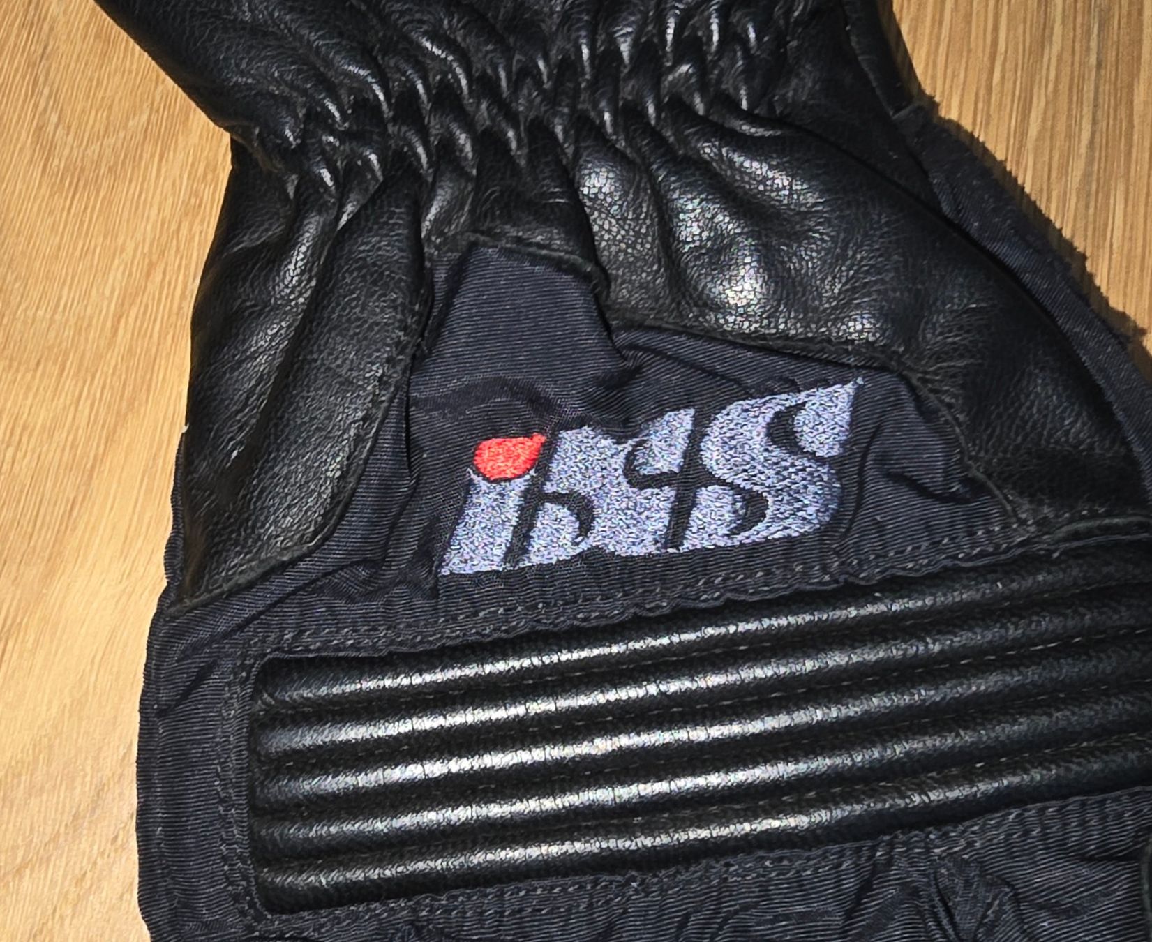 IXS Handschuhe & Handstulpen: iXS Hipora Motorradhandschuhe schwarz – Gebraucht aus Haag (Rheintal) von Vox20 2
