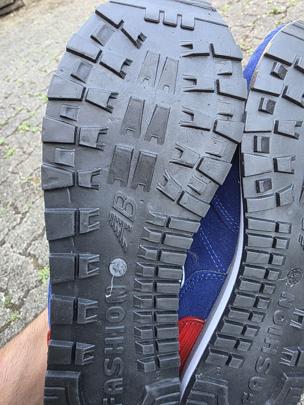 Chaussures hommes: Sneakers blau Grösse 43 neu – Neuf (Voir description) à Reinach BL par bru_qpv2 2