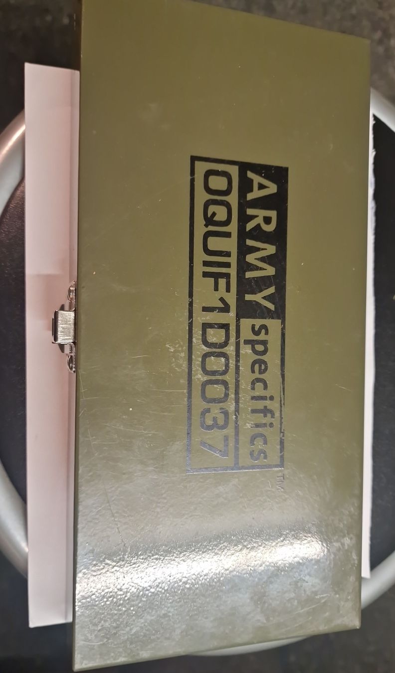 Tutti gli attrezzi: ARMY specifics OQuif1D0037 Box used Schrauben einsätze – Nuovo (secondo la descrizione) da Weite venduto da Liane1973