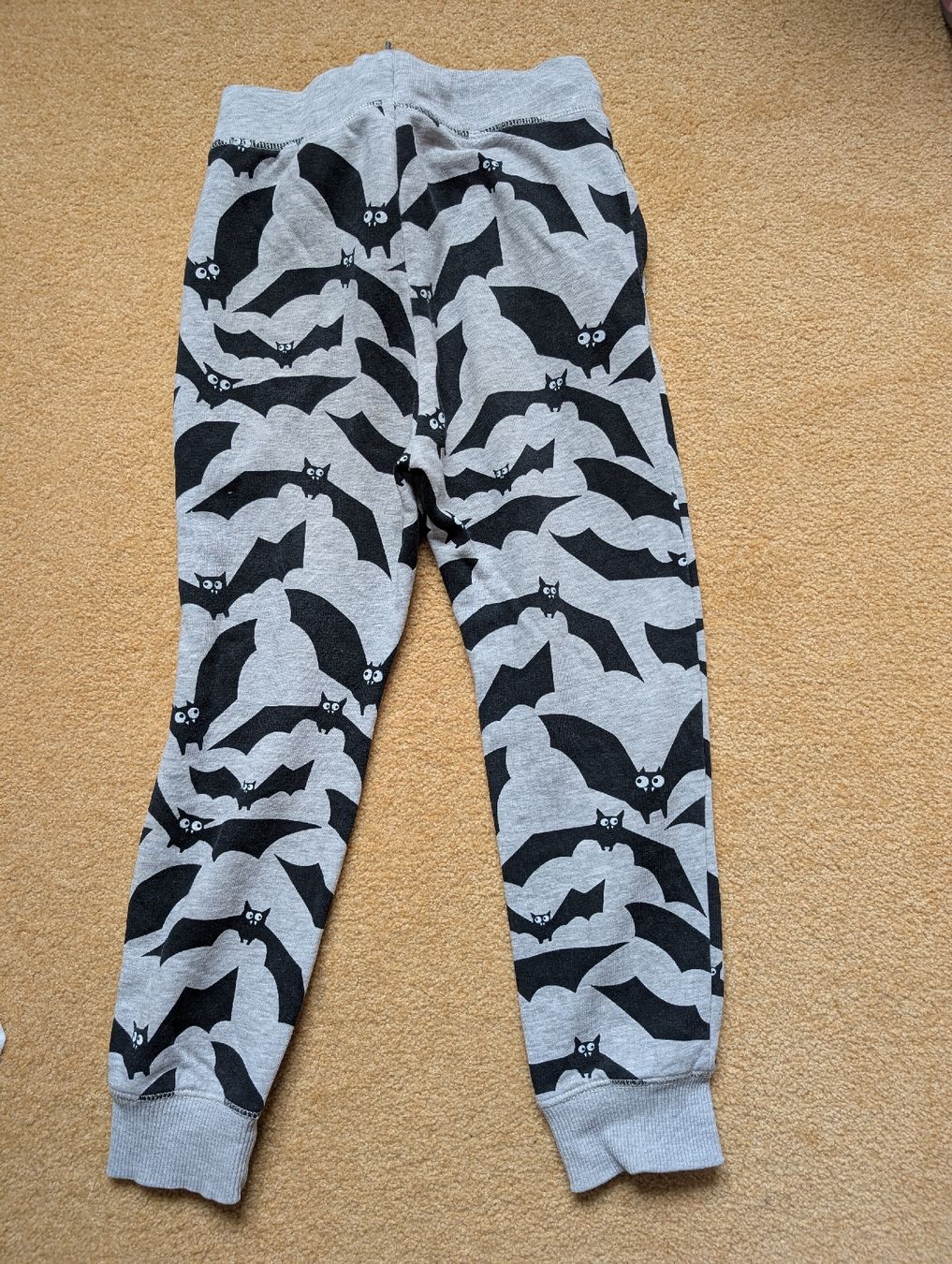 H&M Pantaloni: Trainerhose, Gr. 128 – Usato da Winterthur venduto da voan 2