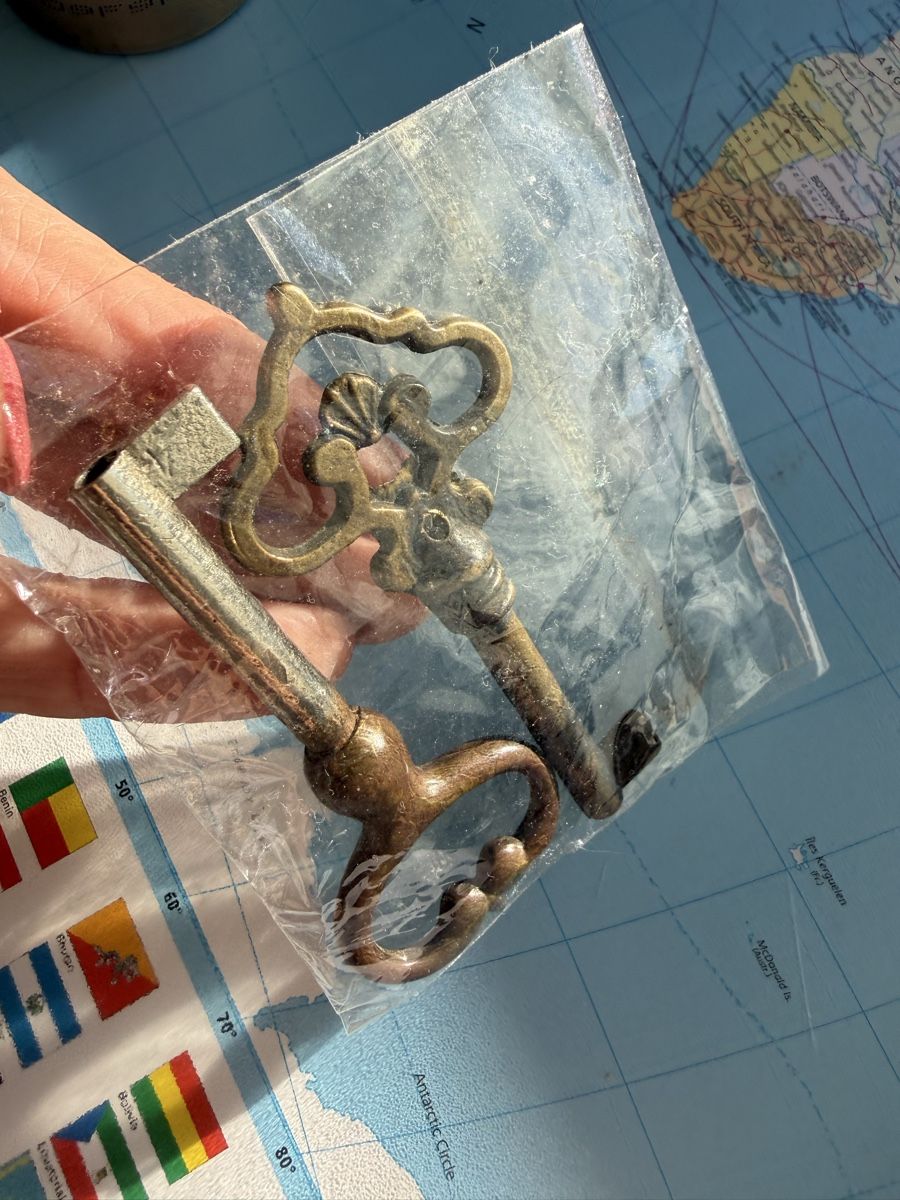 Chiavi: SCHLÜSSEL für ANTIKE KOMODE***PREISWERT*** – Usato da Zürich venduto da Ceca52 1
