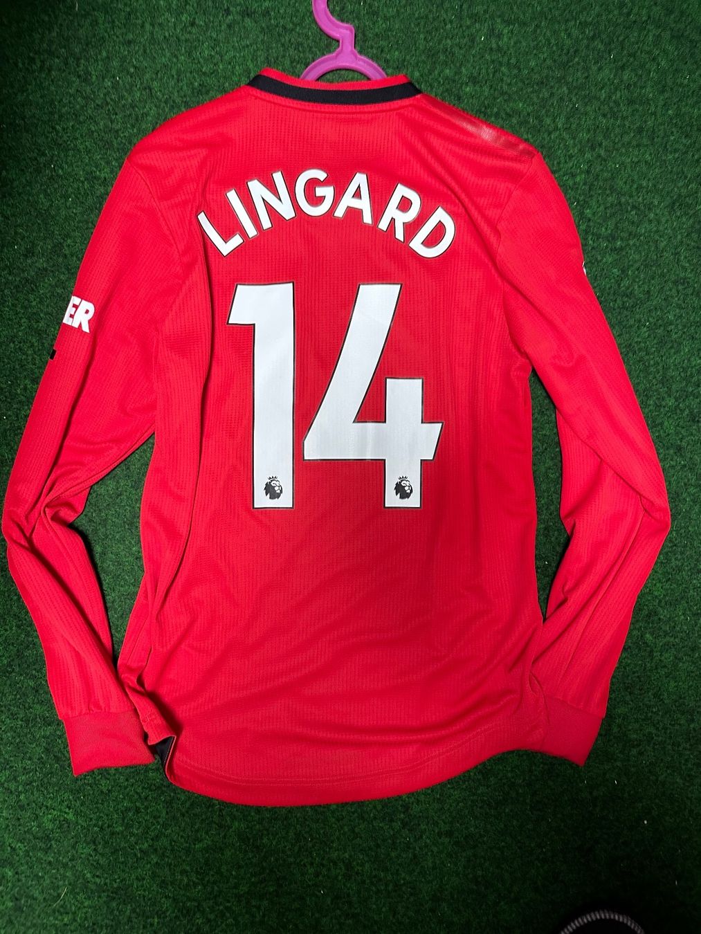 Manchester United Canottiere & Pantaloni: Matchworn Manchester United – Usato da Chur venduto da Cdk1 1