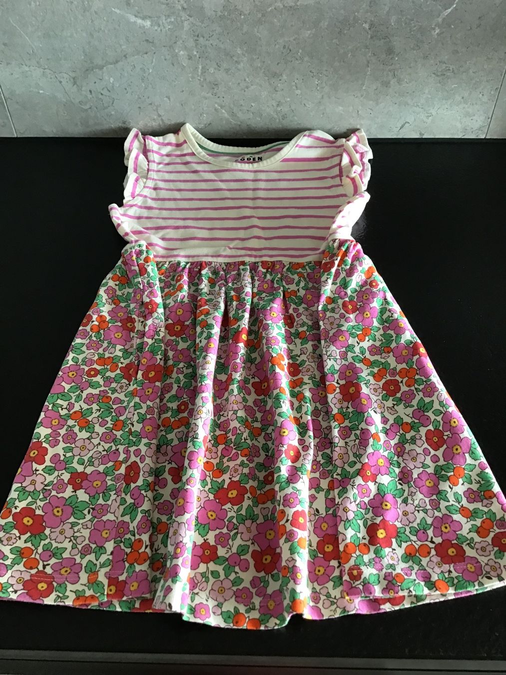 Ensembles coordonnés: Lot vêtements filles – D'occasion à Neuchâtel par sta_7qfy 4