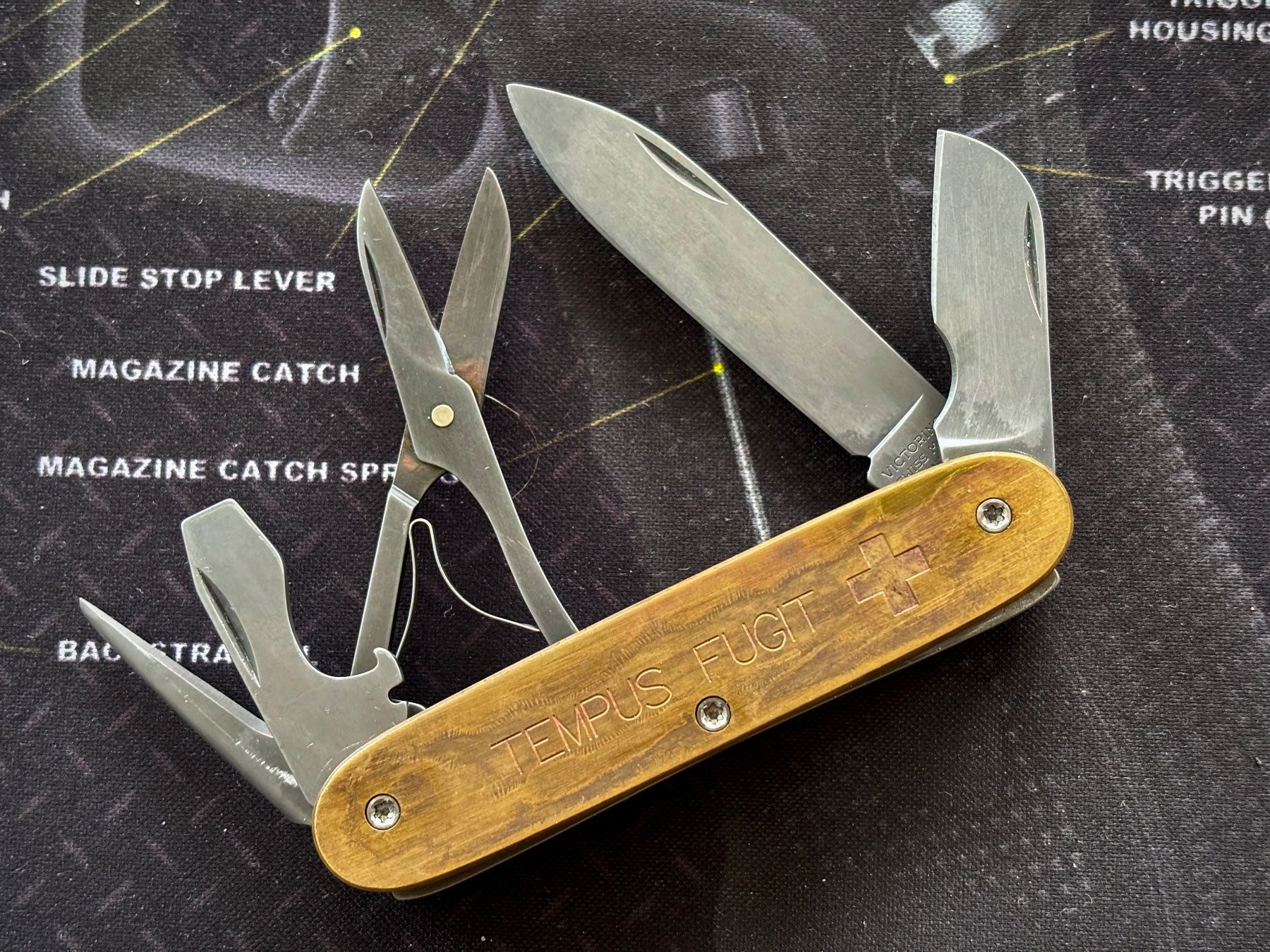 Victorinox Taschenmesser: Victorinox Electrician-Mod. von Pepetech, Messing – Neu (gemäss Beschreibung) aus Frauenkappelen von Doc_Snyder 1