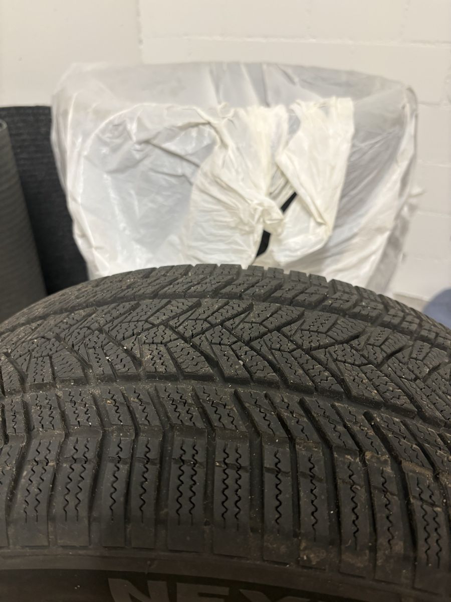 Nexen Pneumatici & Ruote complete: NEXEN Winterpneu – Usato da Maienfeld venduto da tau_c8pf 2