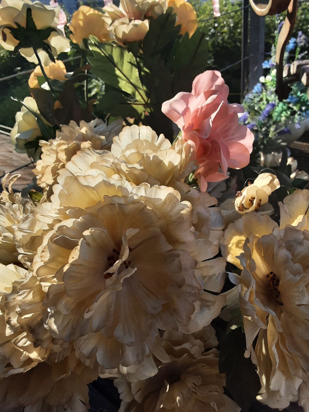 Piante & sementi: Schöne Kunst-/Seidenblumen, grosses Bouquet – Usato da Solothurn venduto da BelleEpoque 1