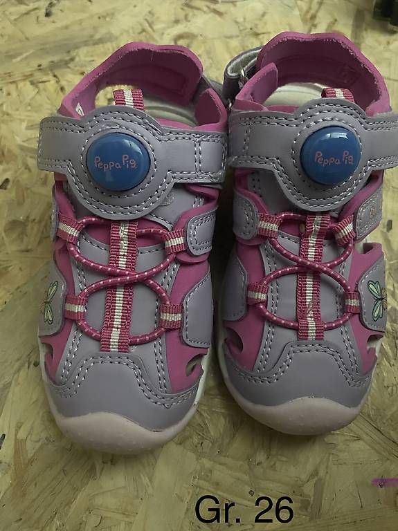 Schuhe für Mädchen: Sandalen / offene Schuhe / Halbschuhe Gr. 26 – Neu (gemäss Beschreibung) aus Hergiswil LU von LaPiroque