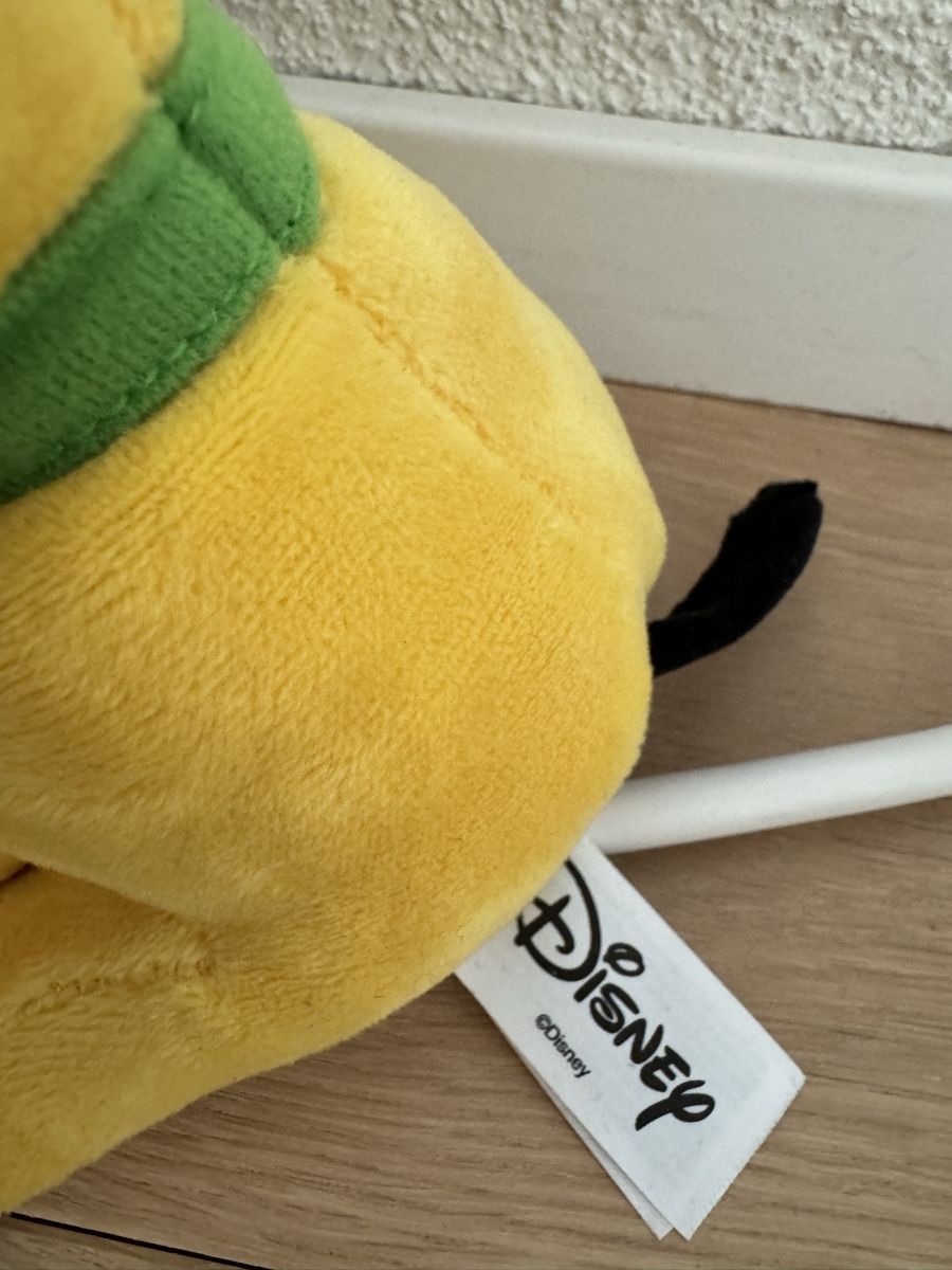 Disney Jouets: Pluto Plüschtier – D'occasion à Küsnacht ZH par ToddyGinger 2