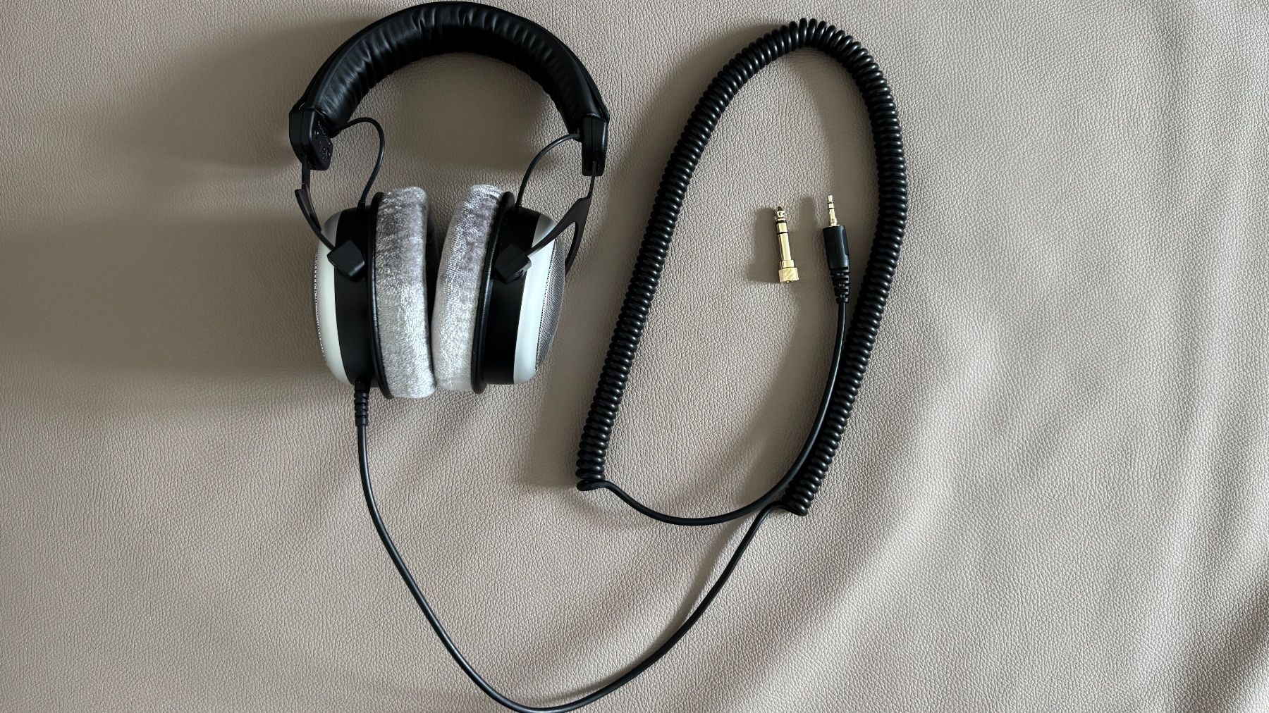 Beyerdynamic Kopfhörer: Beyerdynamic DT880 Pro 250 Ohm – Neu (gemäss Beschreibung) aus Lausanne von Pazuzu02 1