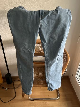 H&M Jeans Regular Fit, hellblau, Grösse 33/32 Top Zustand