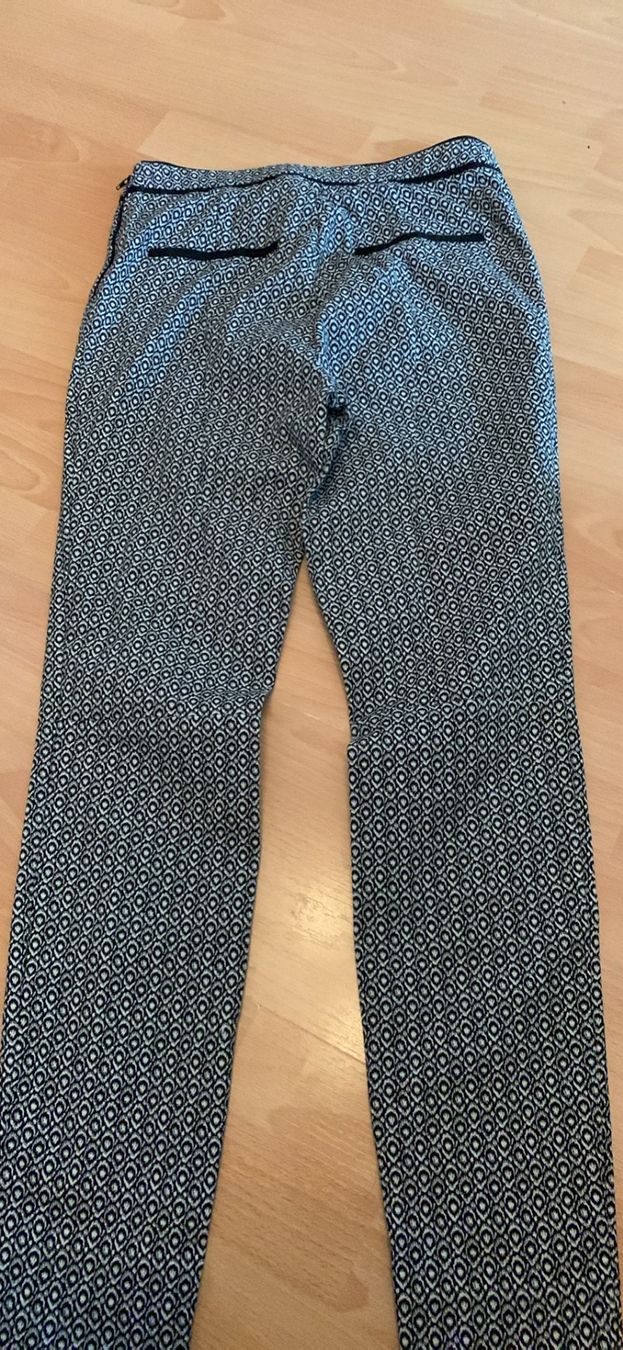 H&M Hosen: Joli pantalon H&M t. 38 – Gebraucht aus MEYRIN von Gwendo10 1