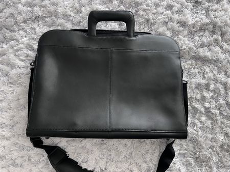 Sac ordinateur portable Dell cuir (ordinateur 17 pouces)