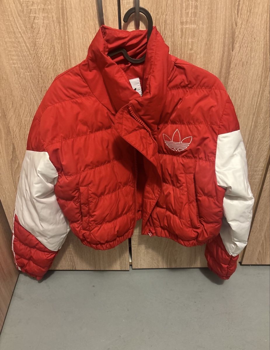 Adidas Jacken: Adidas Daunenjacke – Neu (gemäss Beschreibung) aus Romanshorn von leo_zz26