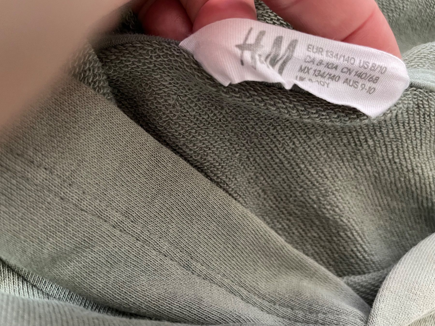 H&M Maglioni & Felpe: Mädchen Kapuzenpullover – Usato da Seewen venduto da dvh05 2