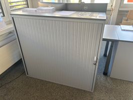 Schiebetürschrank (Lot 602) 8108 Dällikon