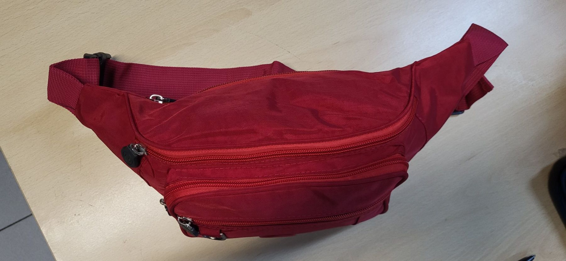 Borse: Grosse rote Bauchtasche mit 4 Fächern Neu – Nuovo e nell'imballaggio originale da Figino venduto da mayam63 2
