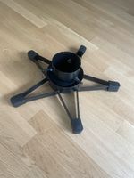schwarzer Metall Christbaumständer, ca 47cm