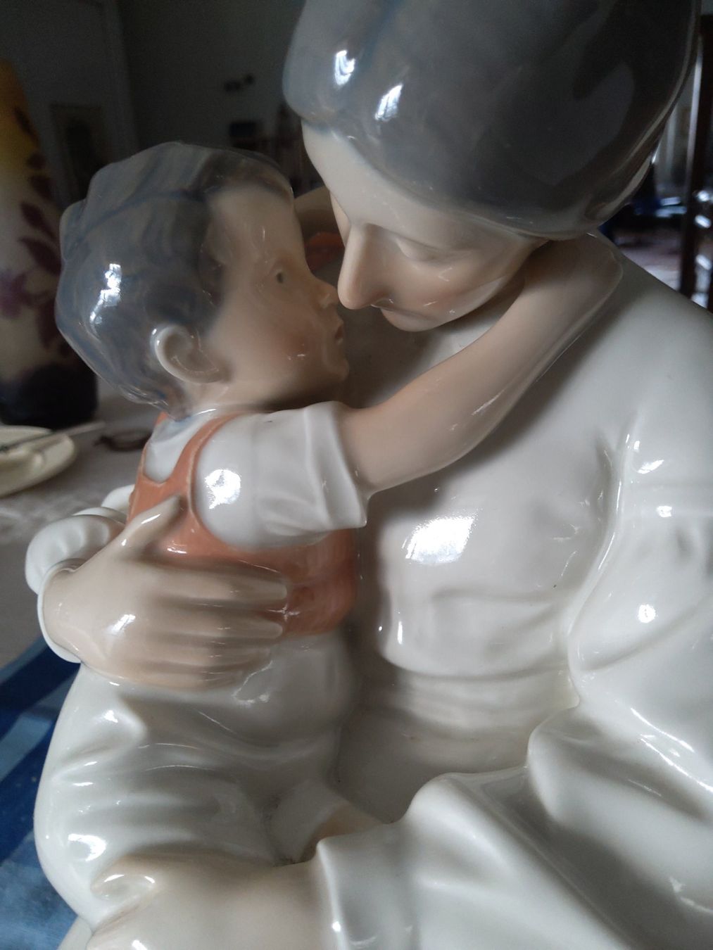 Royal Copenhagen Statuette: Mutter mit Kind - Royal Copenhagen – Usato da Bischofszell venduto da Joachim-115 1